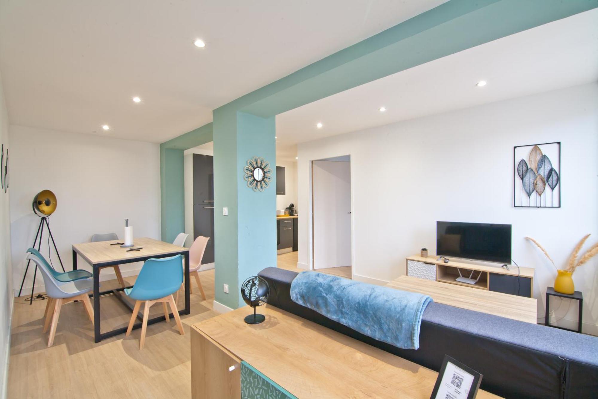 Appartement Familial, 2 Chambres, En Rdc Sur Cour Saint-Florentin  Ngoại thất bức ảnh