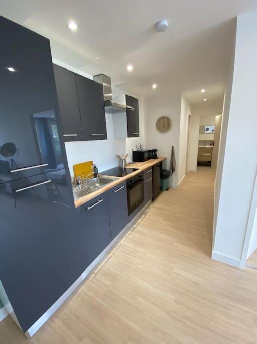 Appartement Familial, 2 Chambres, En Rdc Sur Cour Saint-Florentin  Ngoại thất bức ảnh